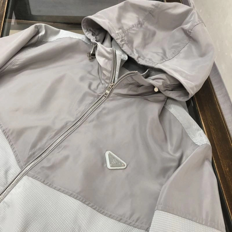 Breathable Prada Outwear 171742