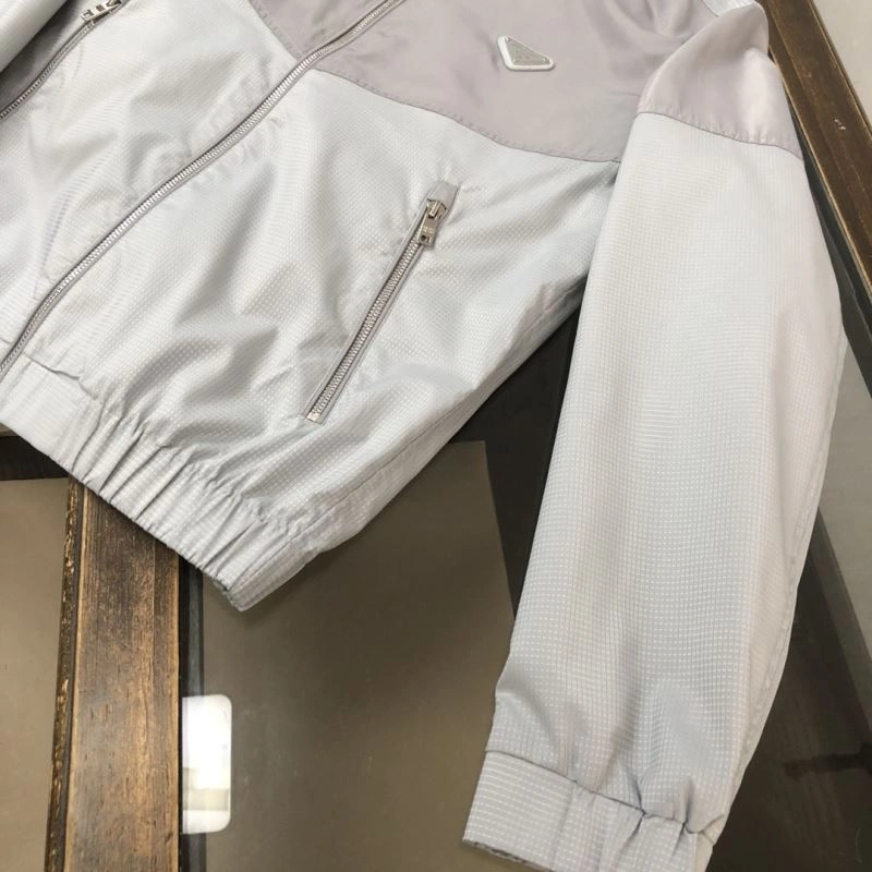 Breathable Prada Outwear 171742