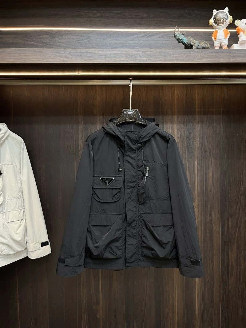Timeless Prada Outwear 171643