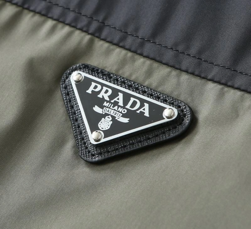 Prada Outwear Effortless 171633