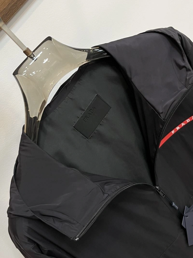 ZipUp Prada Outwear 171694