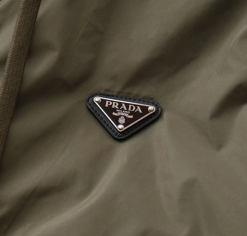 Prada Outwear QuickDry 171617