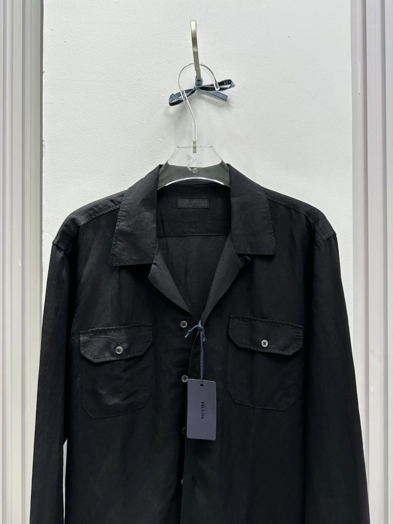 Minimalist Prada Outwear 171618