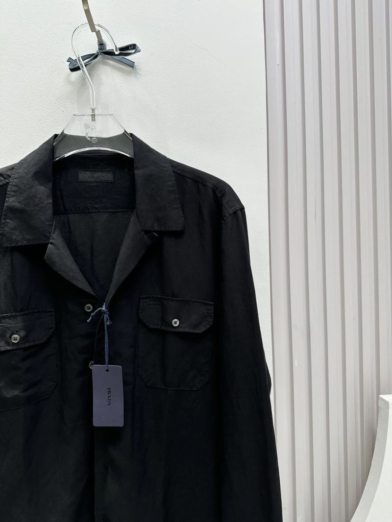 Minimalist Prada Outwear 171618