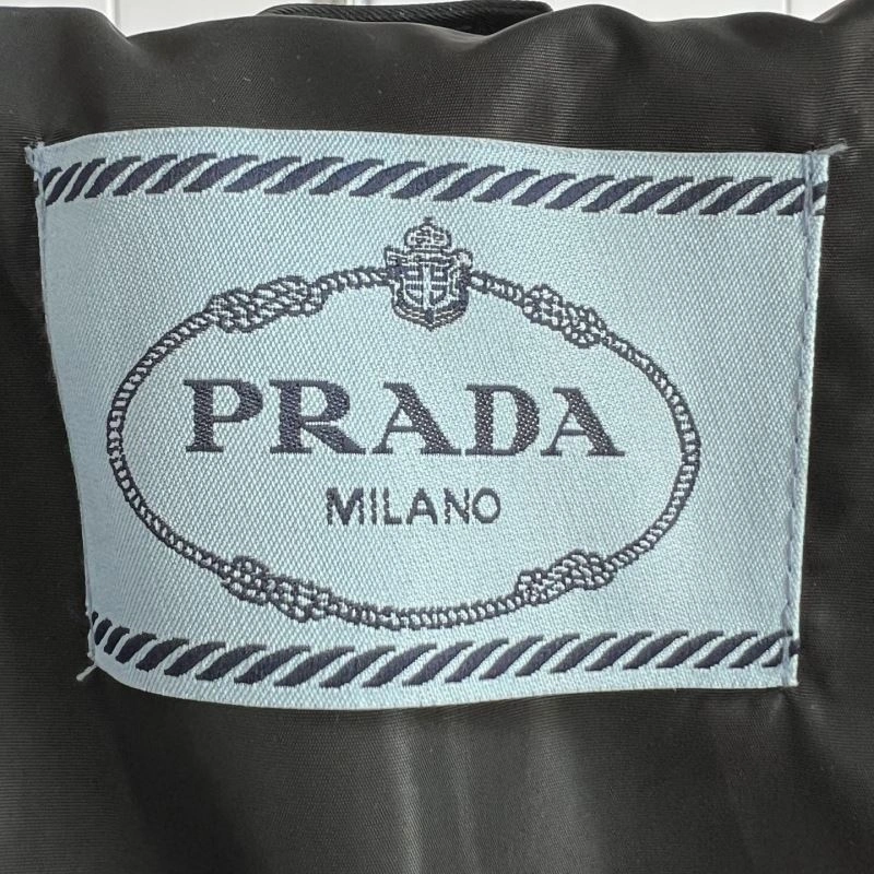 Packable Prada Outwear 171606