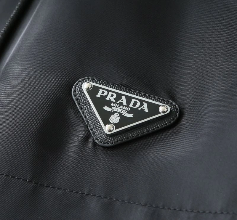 Prada Outwear Elegant 171677