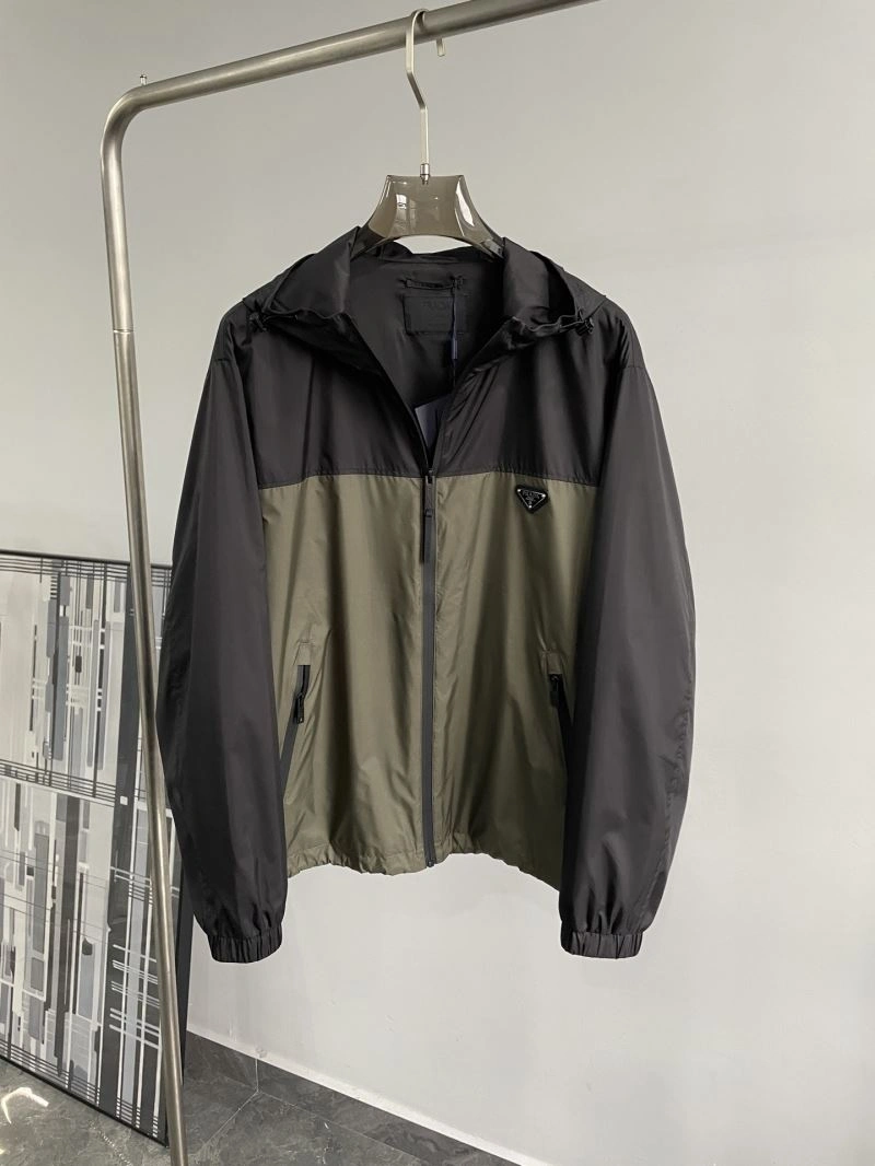 Prada Outwear Effortless 171603