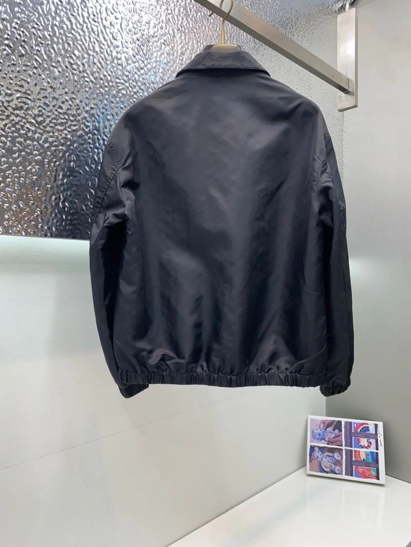 EyeCatching Prada Outwear 171627