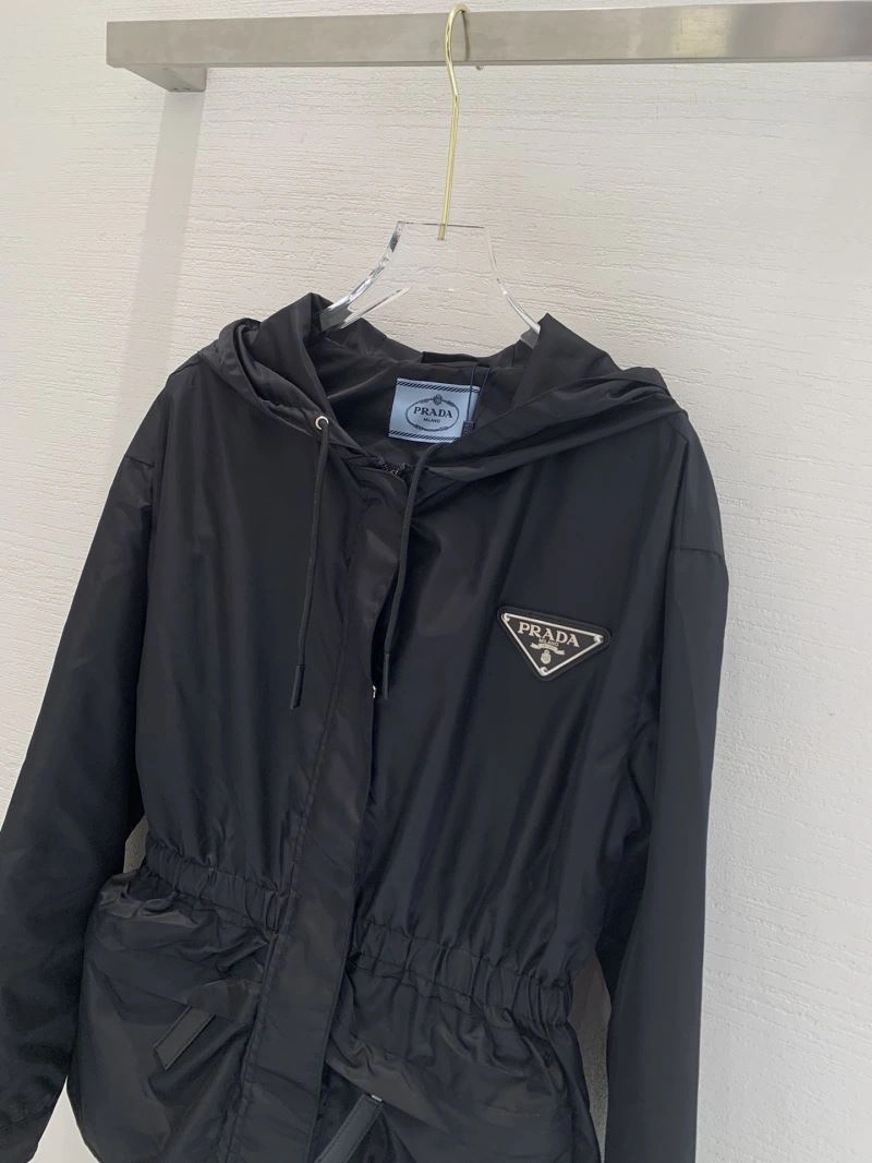 Timeless Prada Outwear 171599