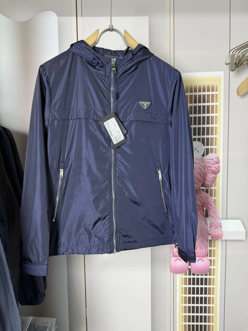 Prada Outwear Resilient 171086