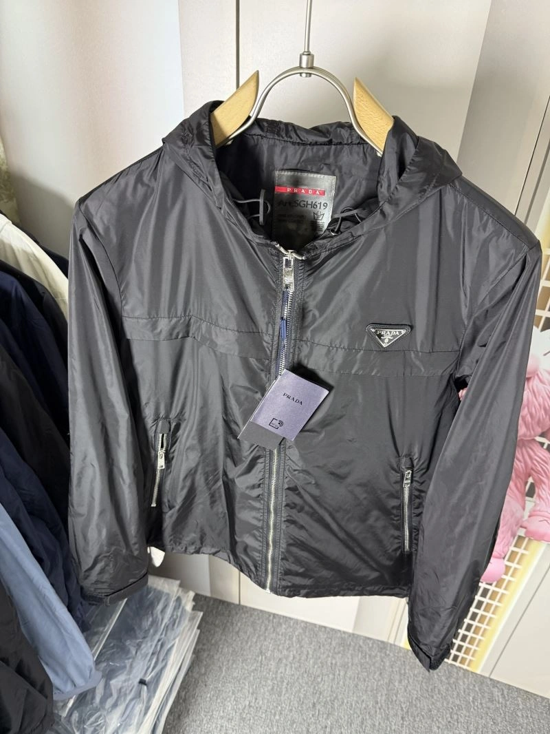 Prada Outwear Resilient 171086