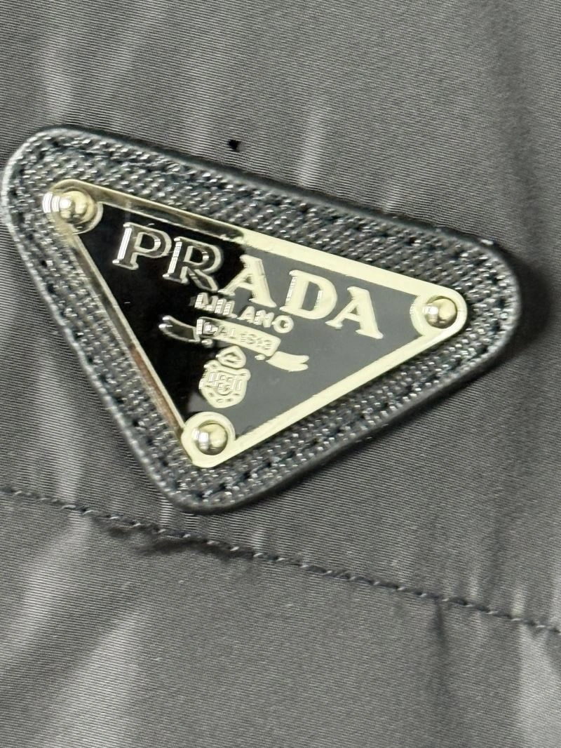 Prada Outwear Resilient 171086