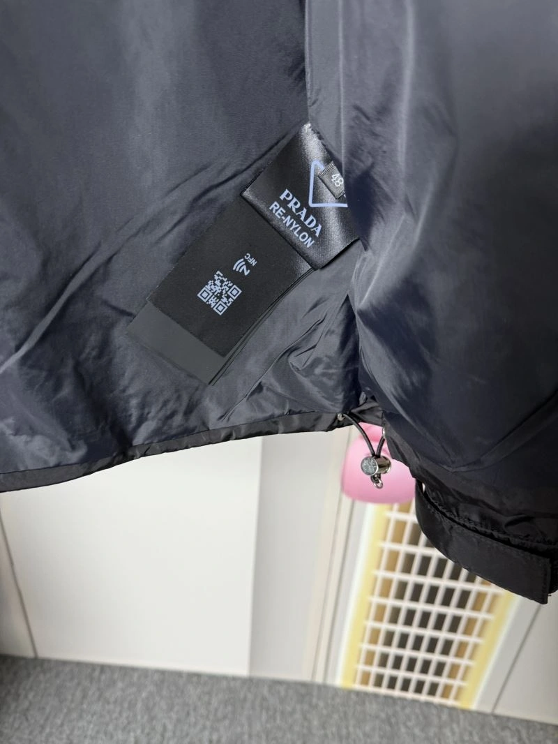 Prada Outwear Resilient 171086