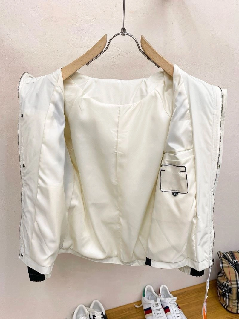Original Prada Outwear 171101