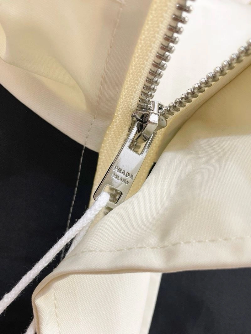 Original Prada Outwear 171101