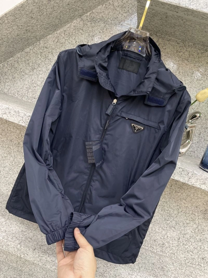 Comfortable Prada Outwear 171064