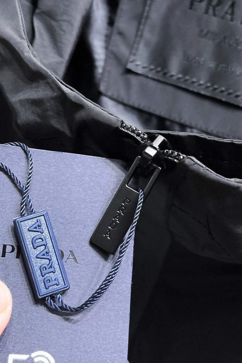 Fashionable Prada Outwear 171072