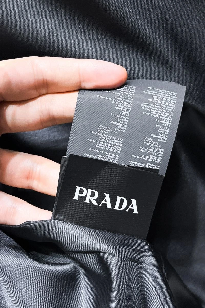 Fashionable Prada Outwear 171072