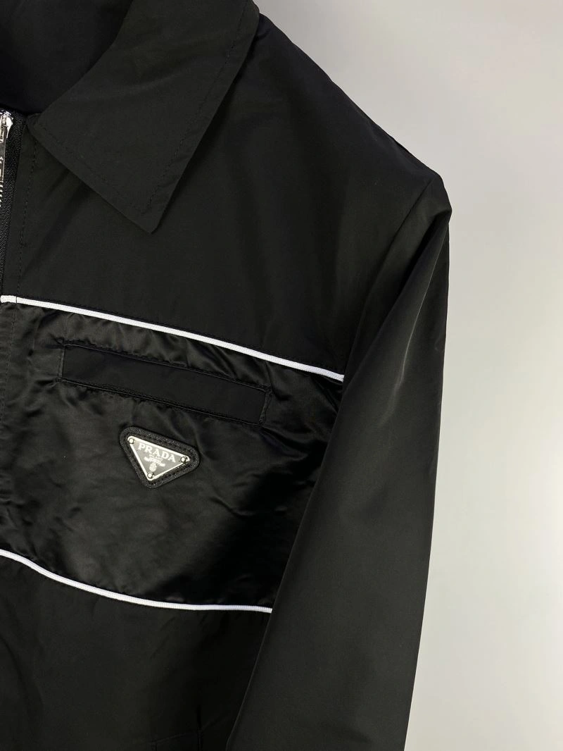 Prada Outwear GoodFit 171066