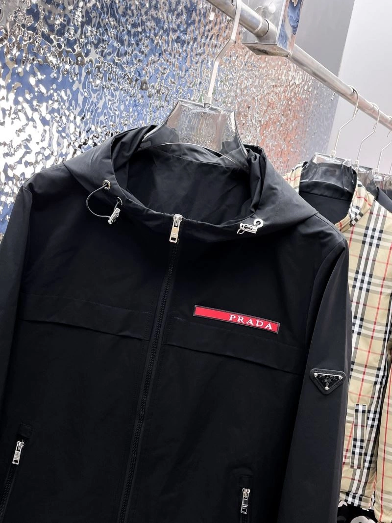 Prada Outwear Sporty 171120
