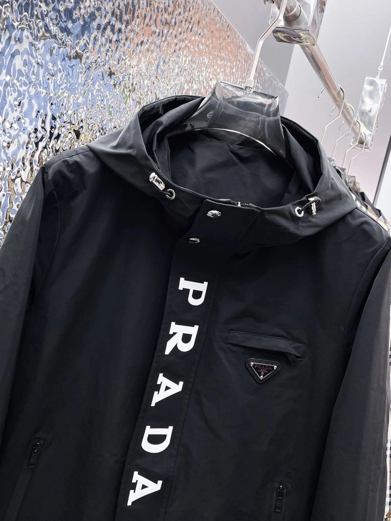 TechFriendly Prada Outwear 171051