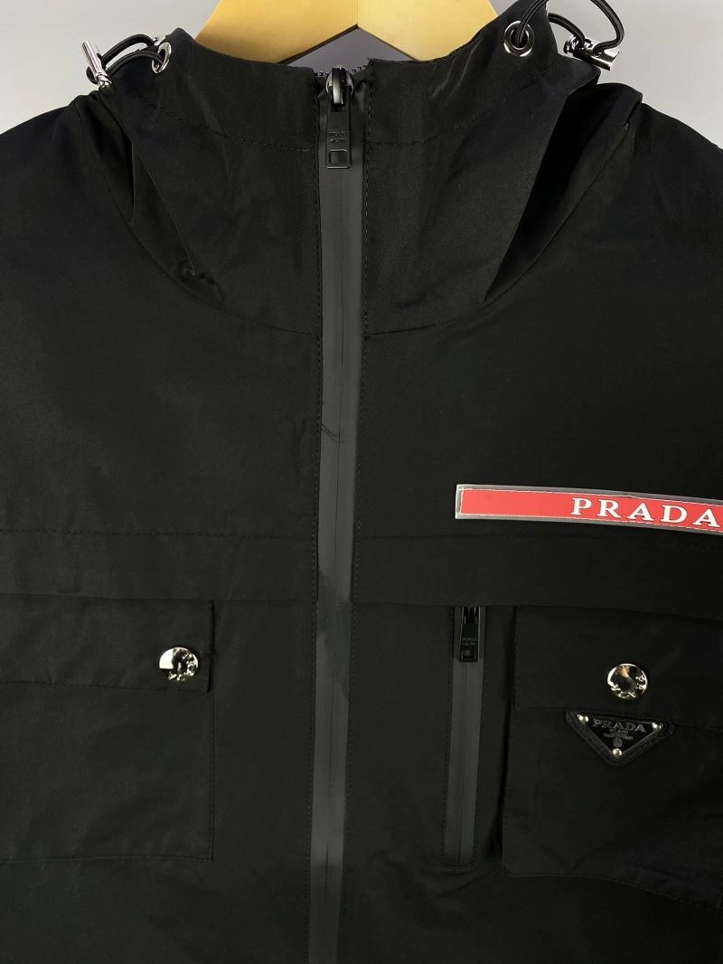 Prada Outwear Vibrant 171043