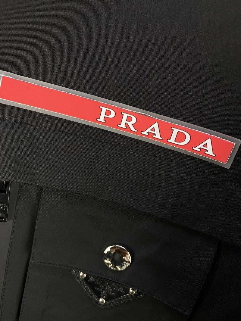 Prada Outwear Vibrant 171043
