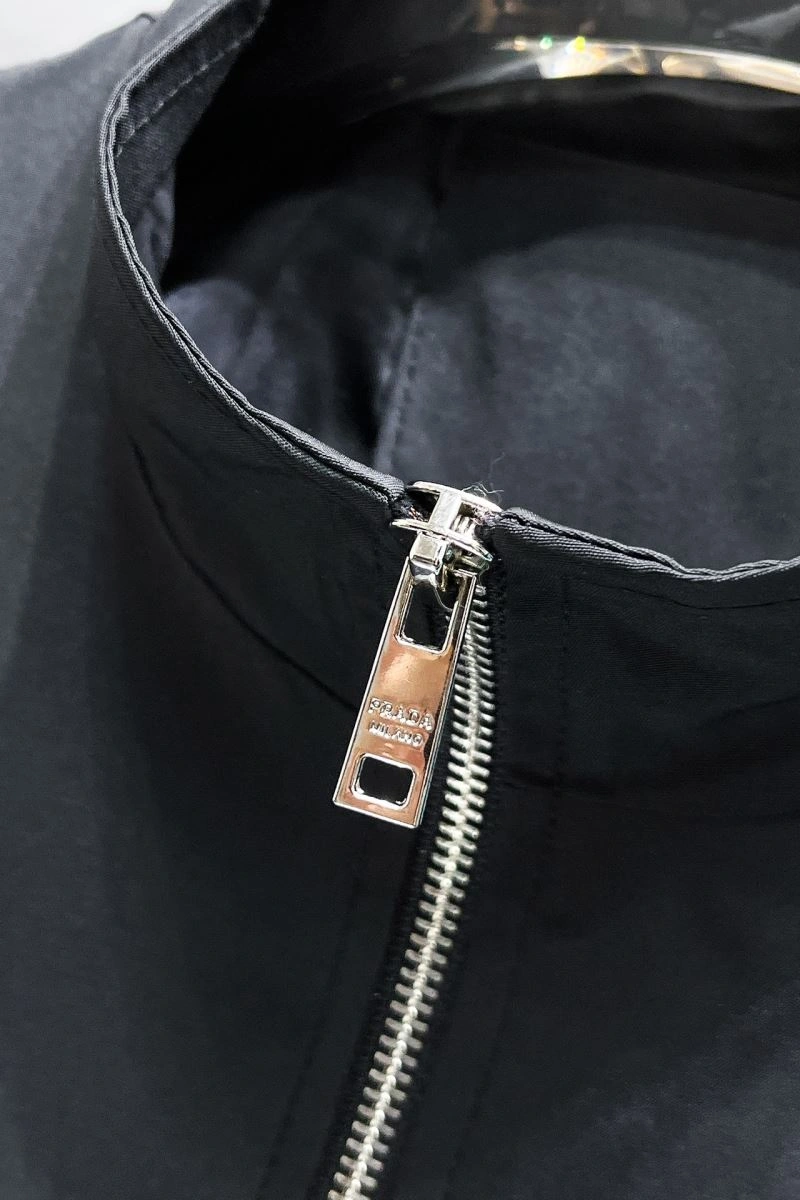 Original Prada Outwear 171078