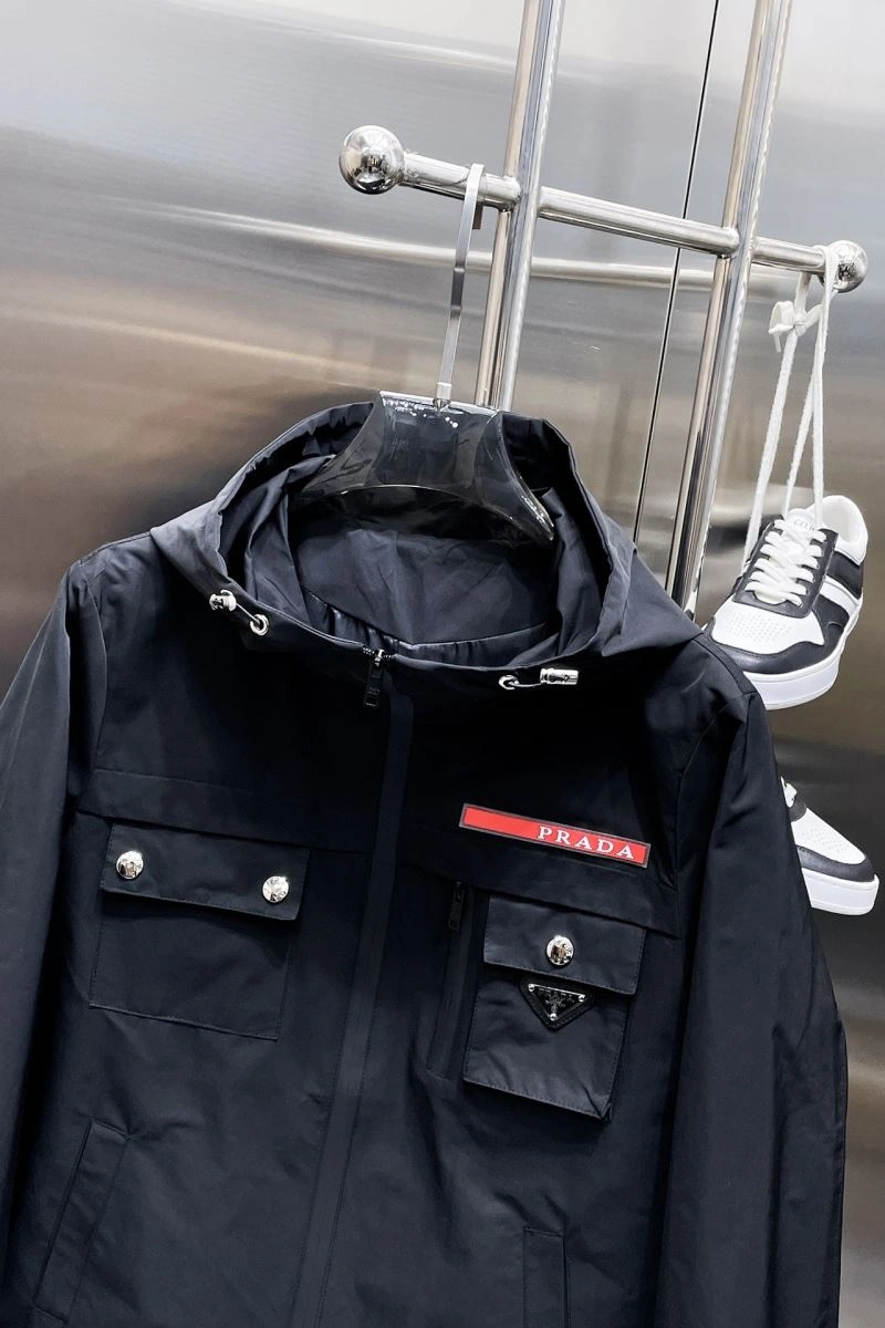 ComfortFit Prada Outwear 171031