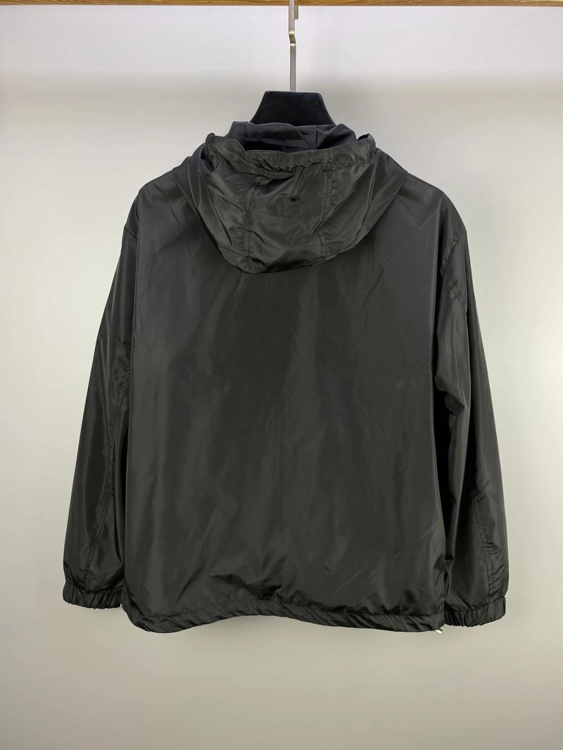 Comfortable Prada Outwear 171057