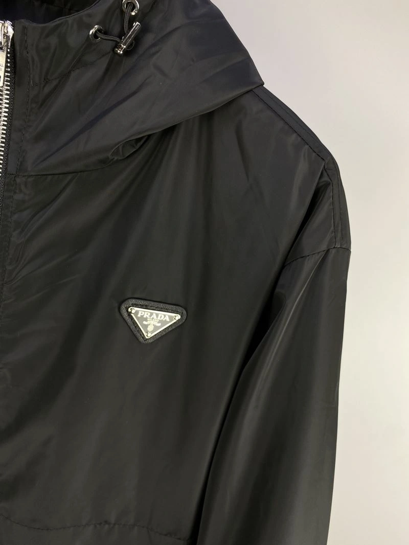 Comfortable Prada Outwear 171057