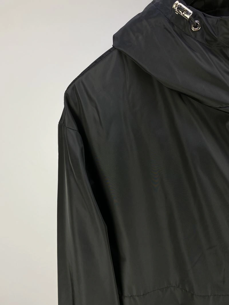Comfortable Prada Outwear 171057