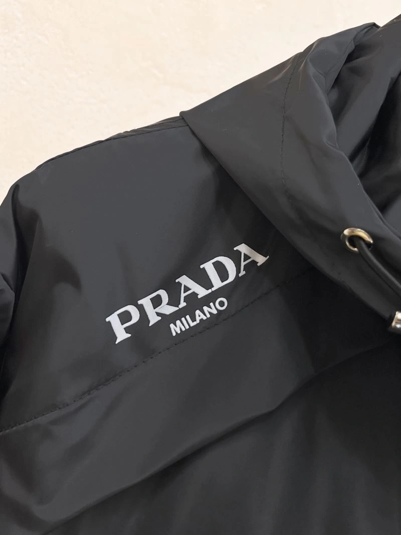 ModernLook Prada Outwear 171041