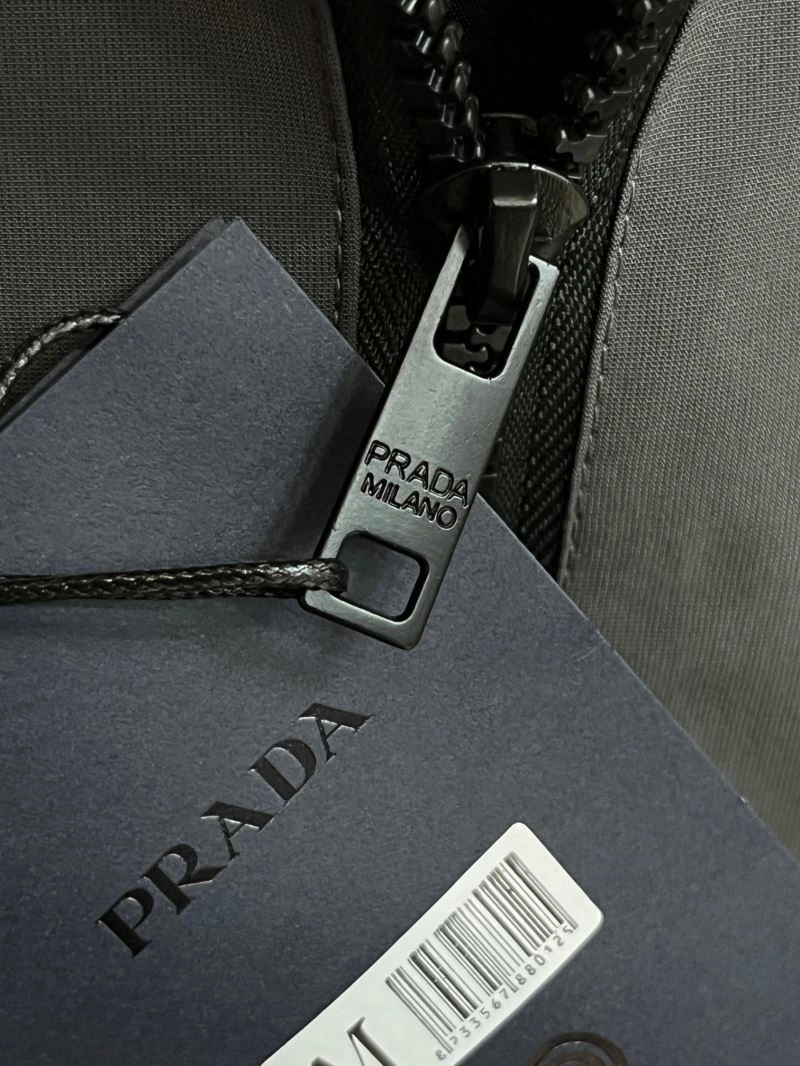 Prada Outwear ModernLook 171028
