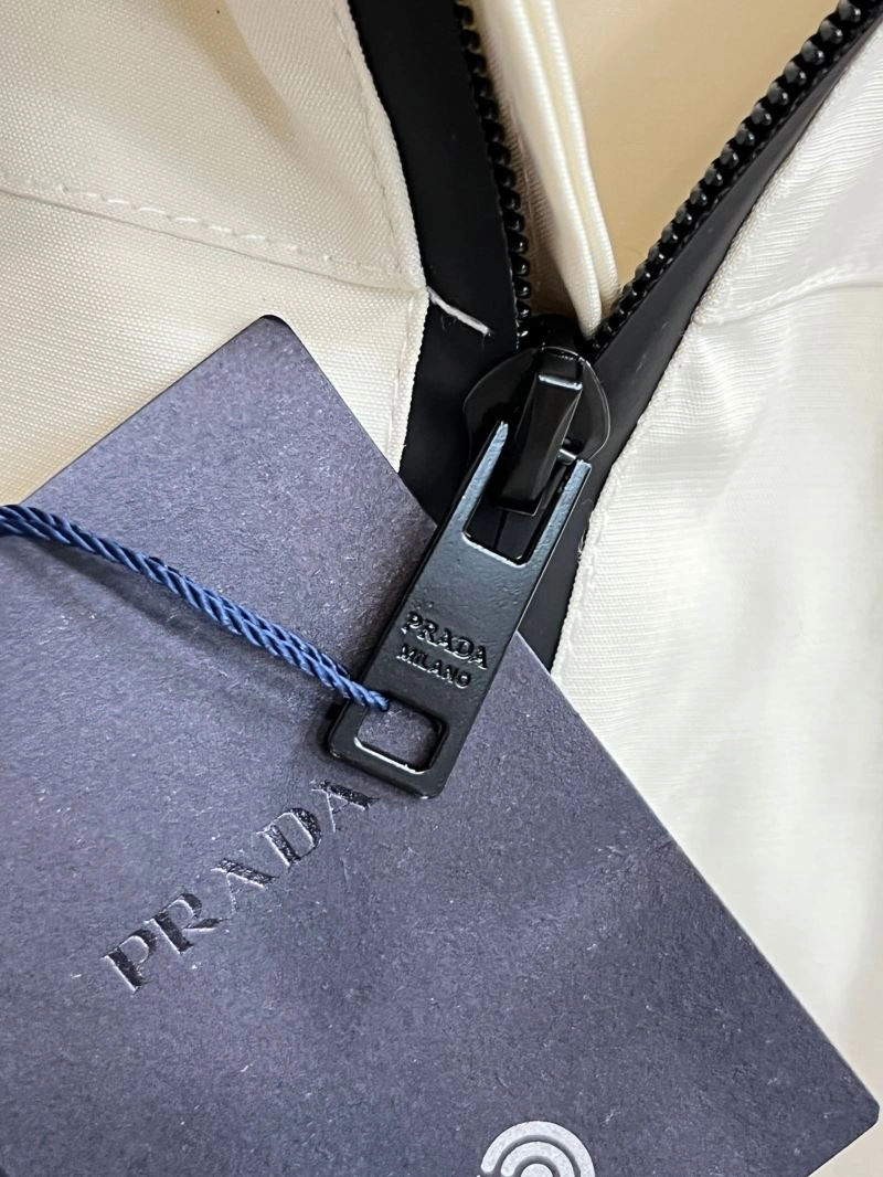 Prada Outwear UrbanChic 171022