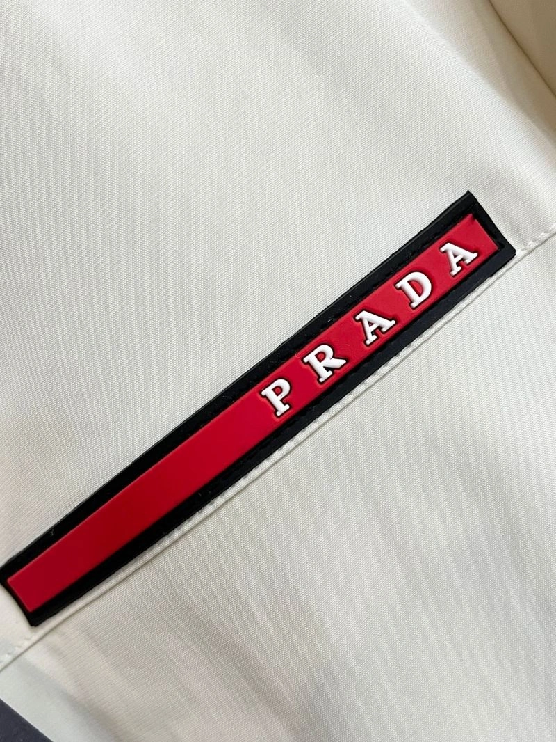 Prada Outwear UrbanChic 171022