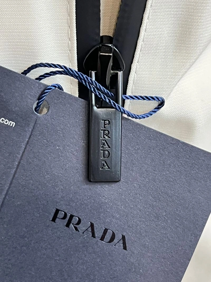 Original Prada Outwear 171018