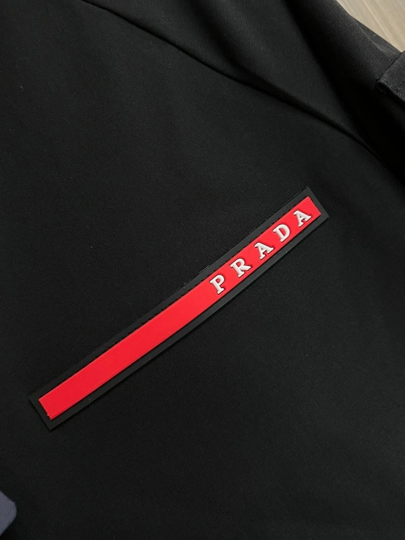 FashionForward Prada Outwear 171020
