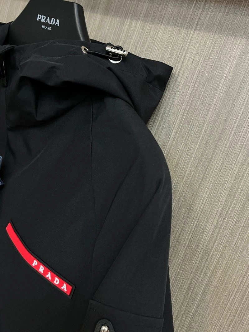 FashionForward Prada Outwear 171020