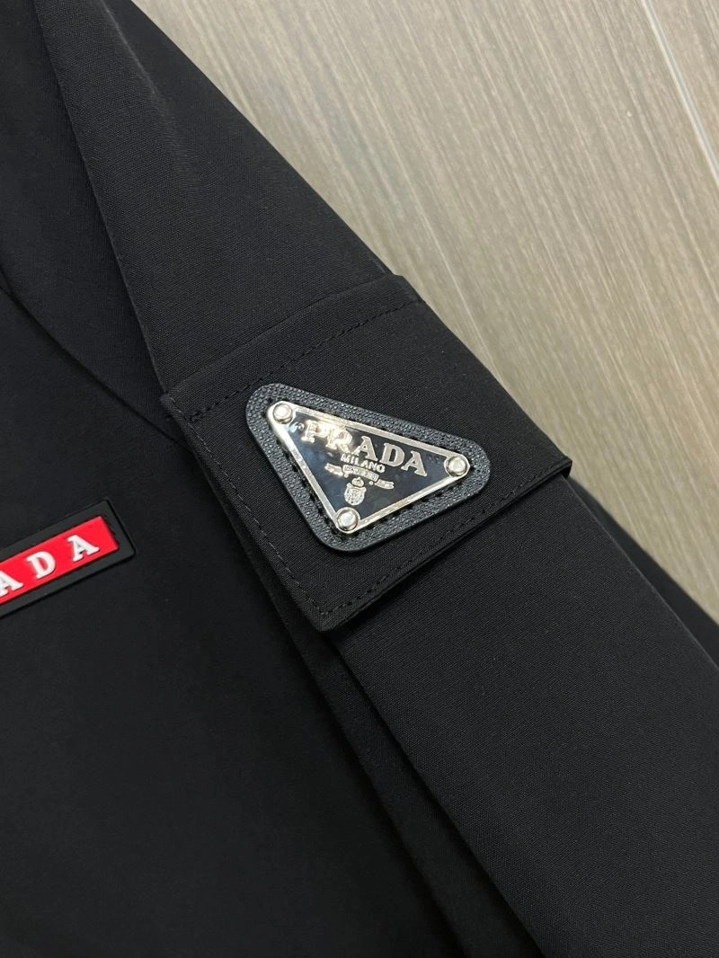 FashionForward Prada Outwear 171020