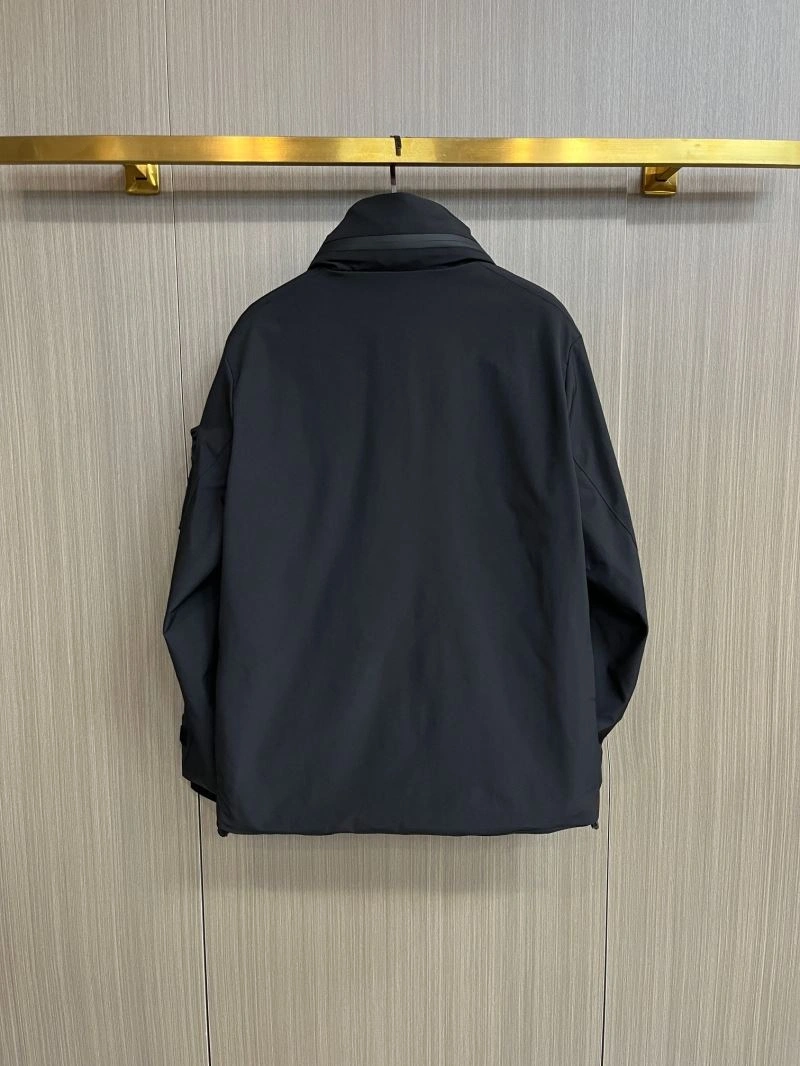 Bold Prada Outwear 171011