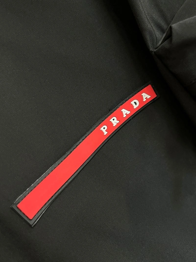 Bold Prada Outwear 171011
