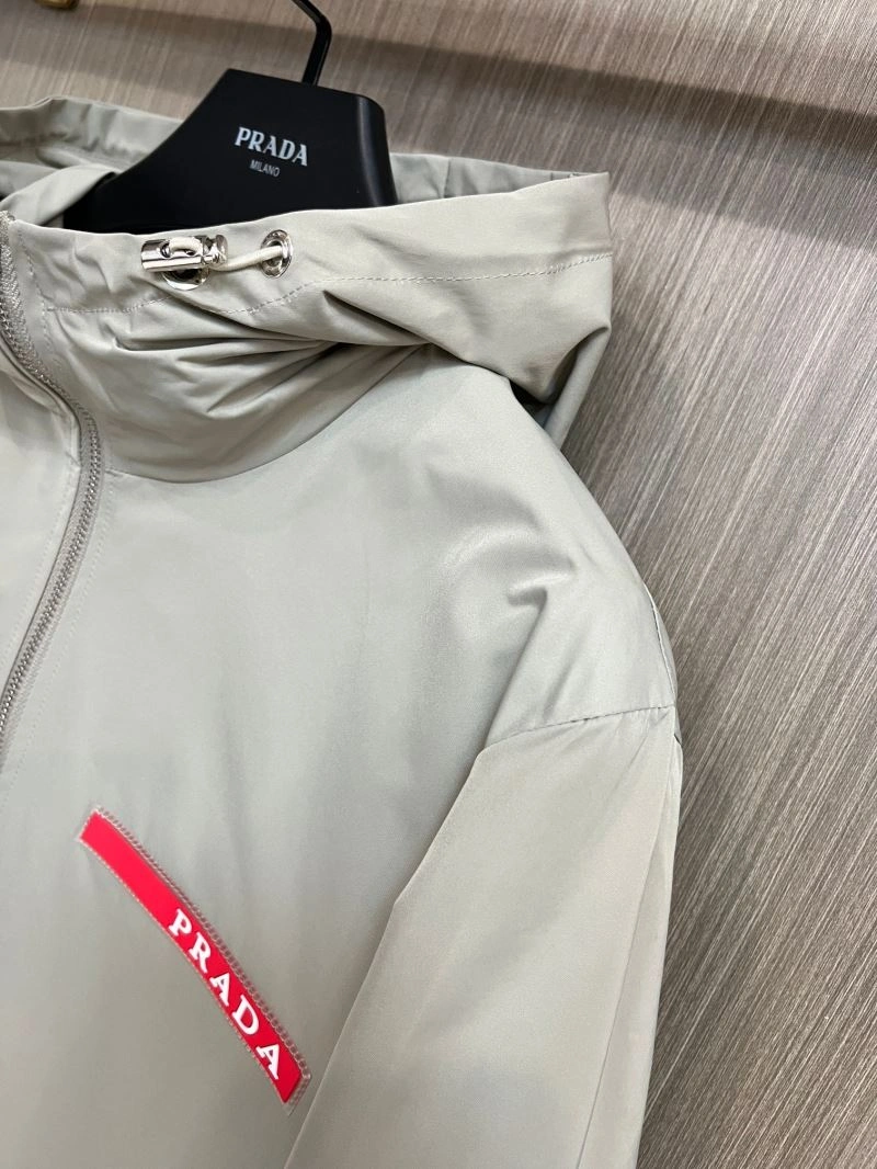 Classic Prada Outwear 171001