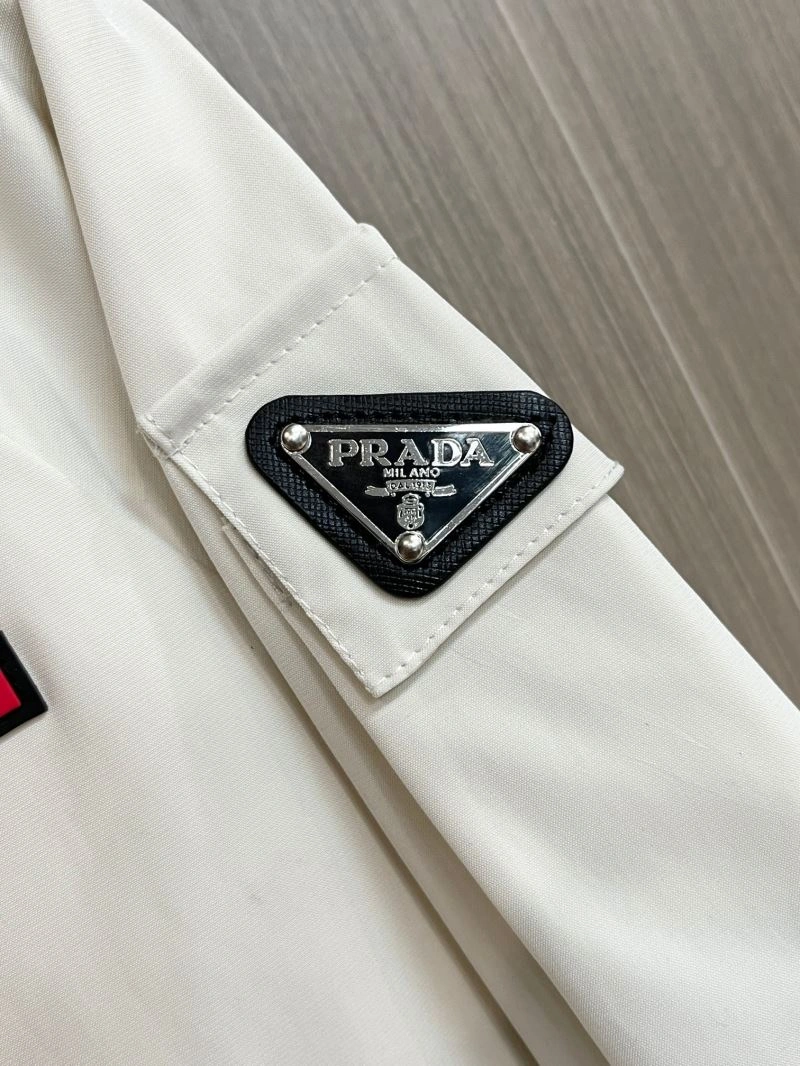 TechFriendly Prada Outwear 171052