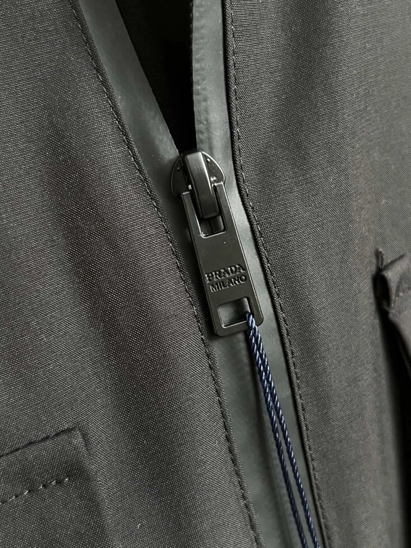 Prada Outwear Functional 170974