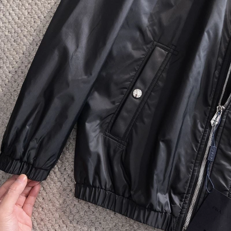 Effortless Prada Outwear 170973