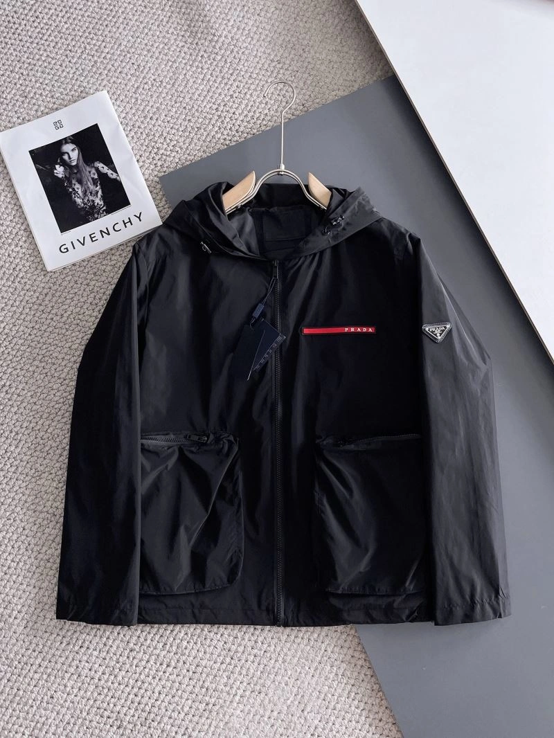 Effortless Prada Outwear 171046