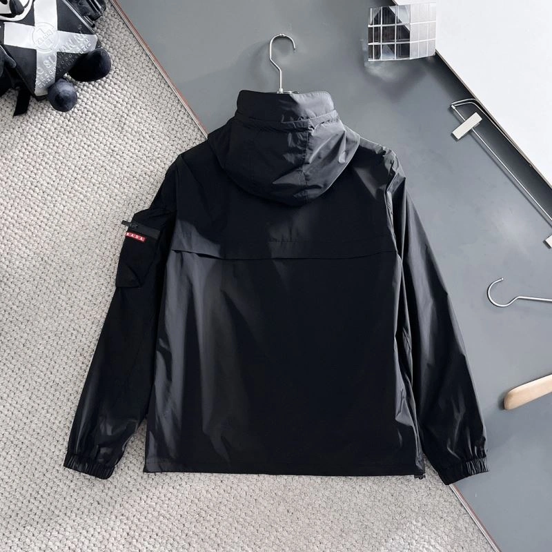 ModernLook Prada Outwear 170971