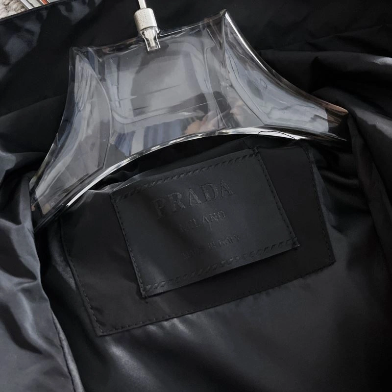 ModernLook Prada Outwear 170971