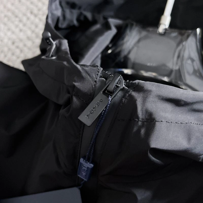 ModernLook Prada Outwear 170971